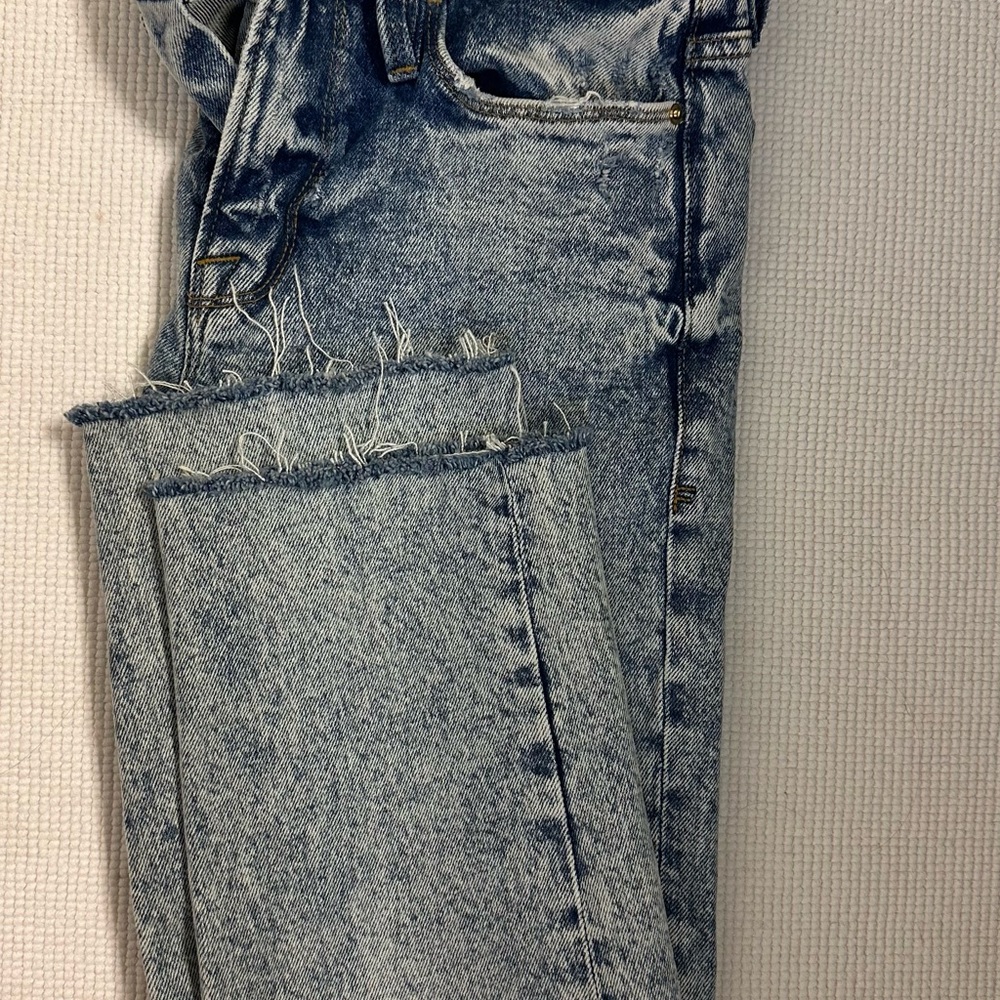 FRAME Le Nouveau Straight Raw Edge Lombard | Womens Straight - Picture 5 of 5